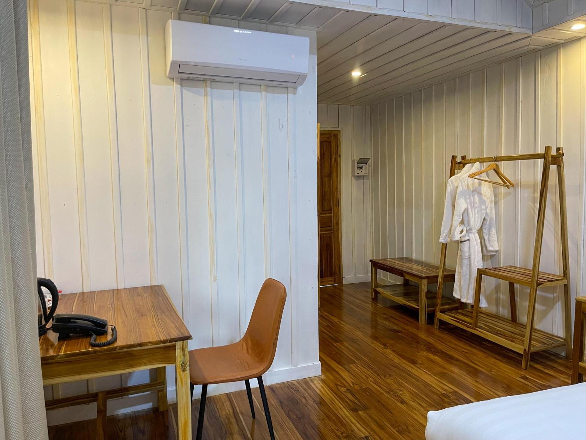 Nongkhiaw The Float House 호텔 외부 사진