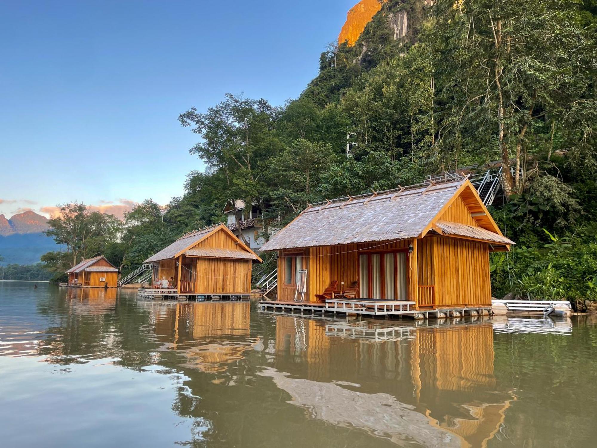 Nongkhiaw The Float House 호텔 외부 사진