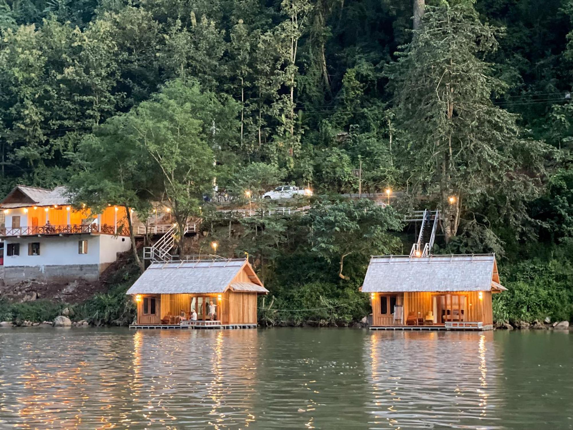 Nongkhiaw The Float House 호텔 외부 사진