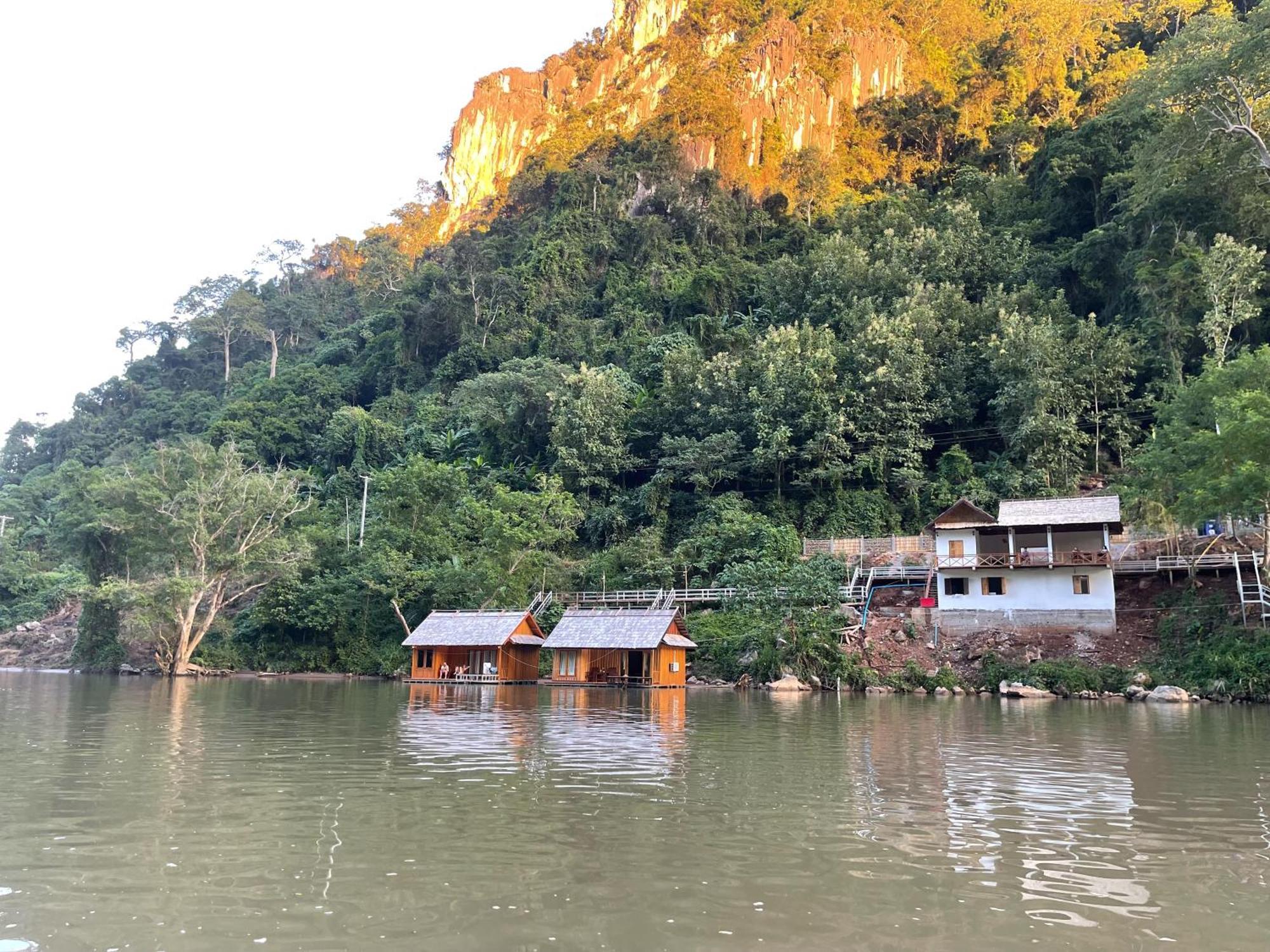 Nongkhiaw The Float House 호텔 외부 사진